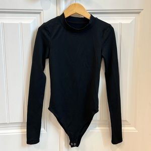 Good American “The Crewneck” Black Long Sleeve Bodysuit Size 0 NWOT